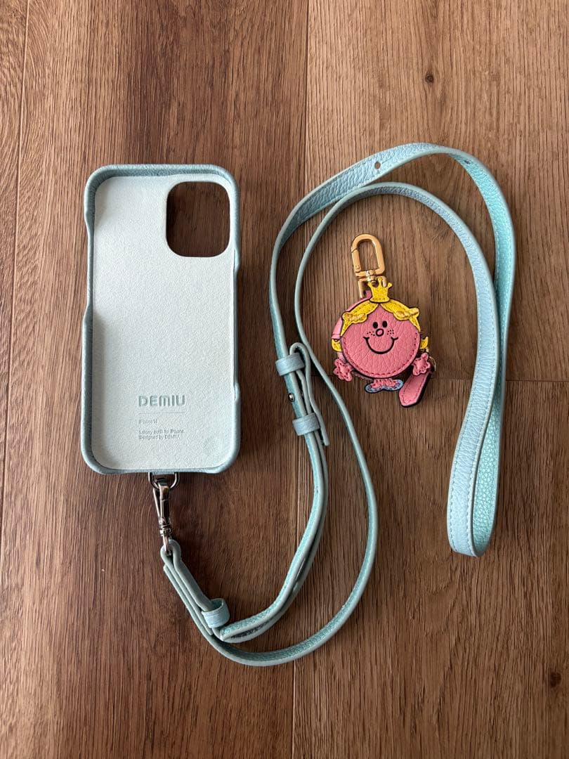 デミュウ iphone16ケース