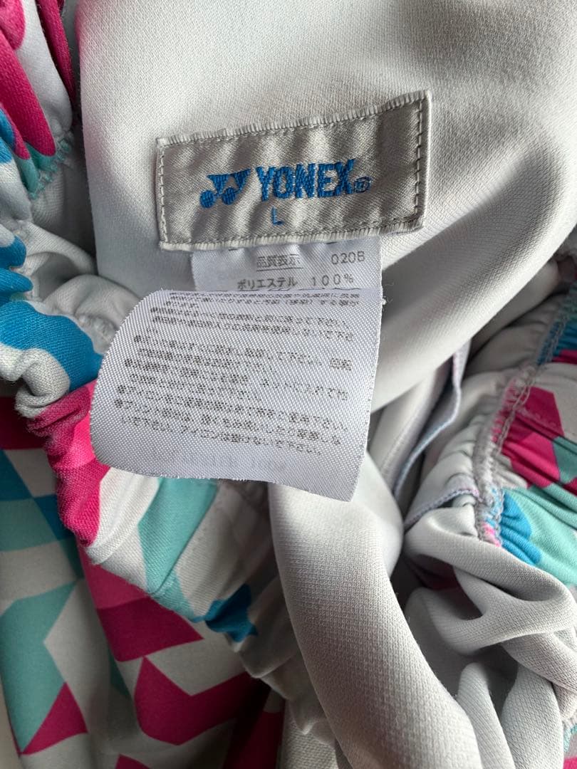 値下げ⭕️YONEX 柄ハーフパンツ Ｌサイズ 廃盤商品 レア