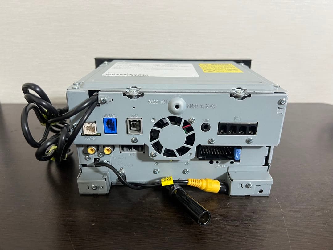 ケンウッド カーナビ MDV-D706BTW 地図データ2018年式 動作確認済