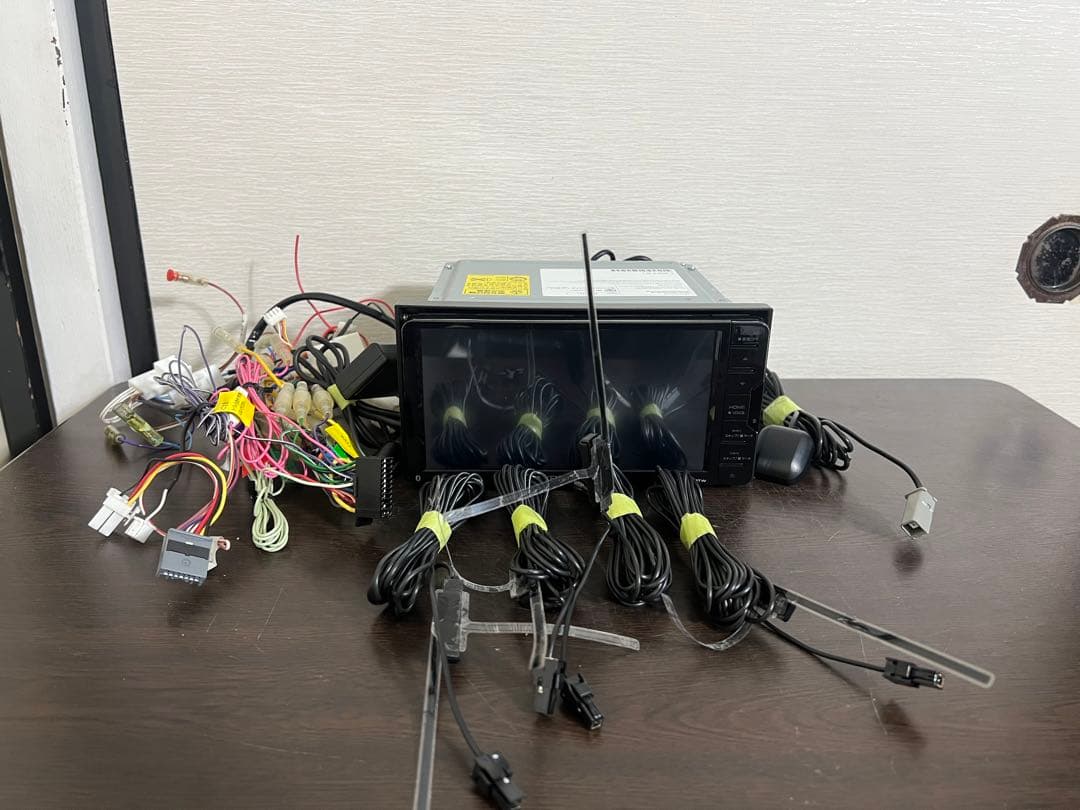 ケンウッド カーナビ MDV-D706BTW 地図データ2018年式 動作確認済