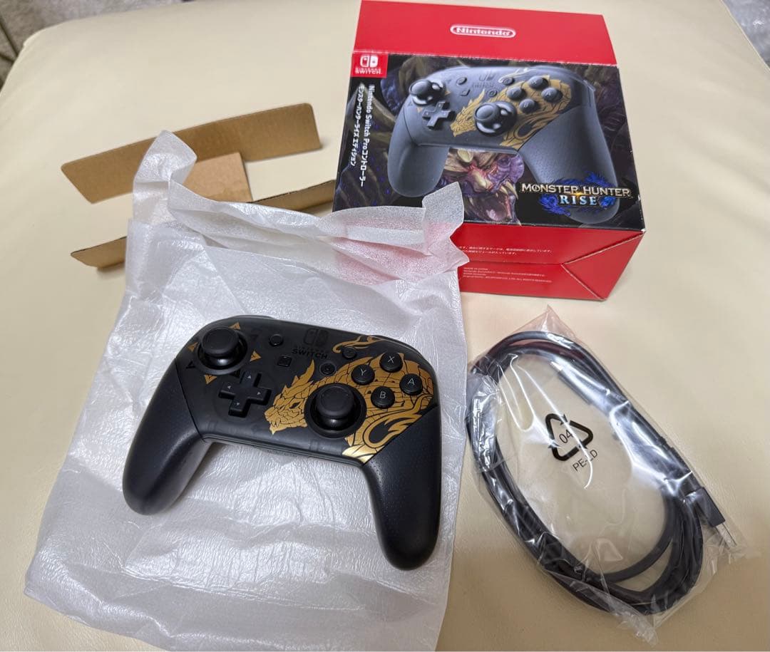 Nintendo Switch　プロコントローラー　モンハンライズエディション