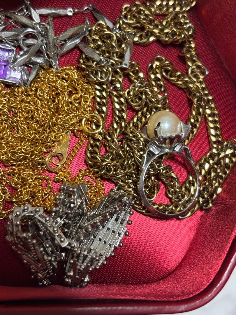 L*r様 遺品整理 自宅整理 アクセサリー イミテーション ネックレス リング等