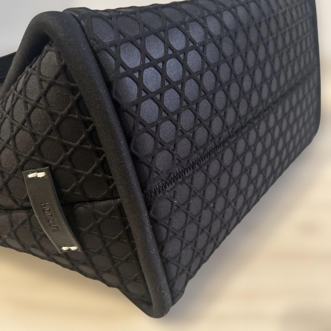 LAQUOH Kagome エンボス加工 L ブラックトートバッグ