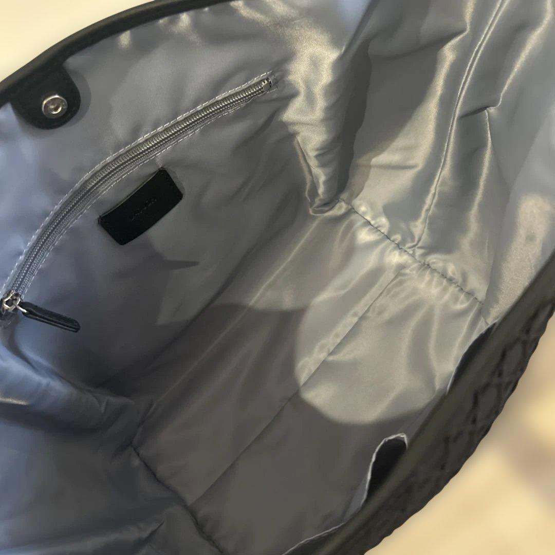 LAQUOH Kagome エンボス加工 L ブラックトートバッグ