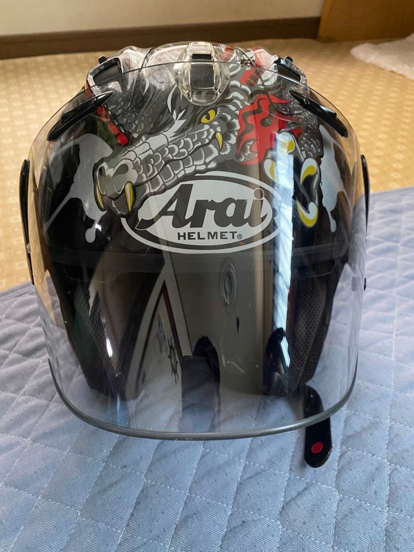Arai ジェットヘルメット ドラゴンデザイン