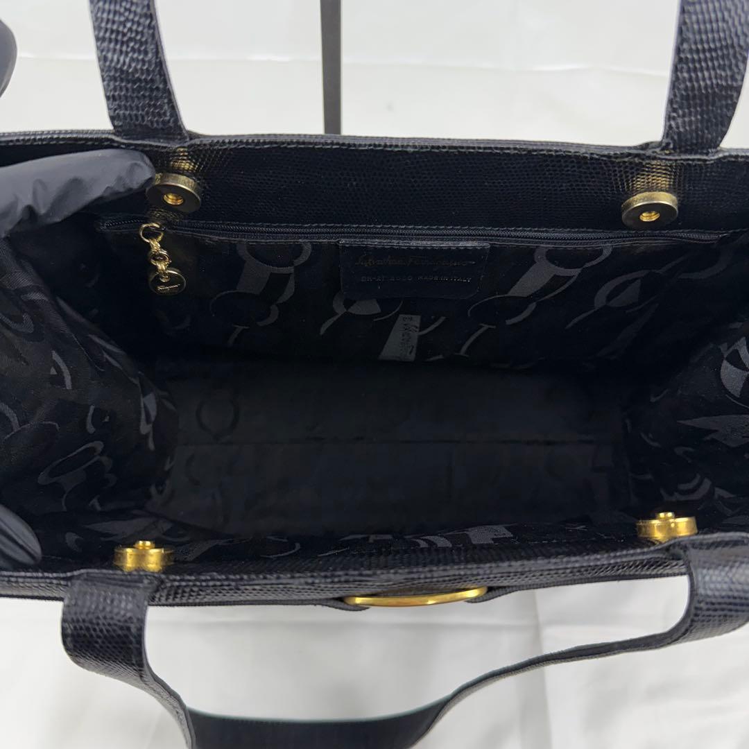 美品✨サルヴァトーレフェラガモ　ヴァラリボン トートバッグ　肩掛け　黒　A4収納