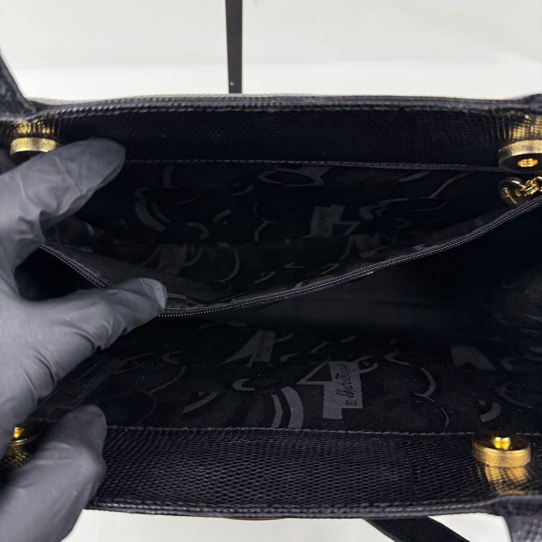 美品✨サルヴァトーレフェラガモ　ヴァラリボン トートバッグ　肩掛け　黒　A4収納