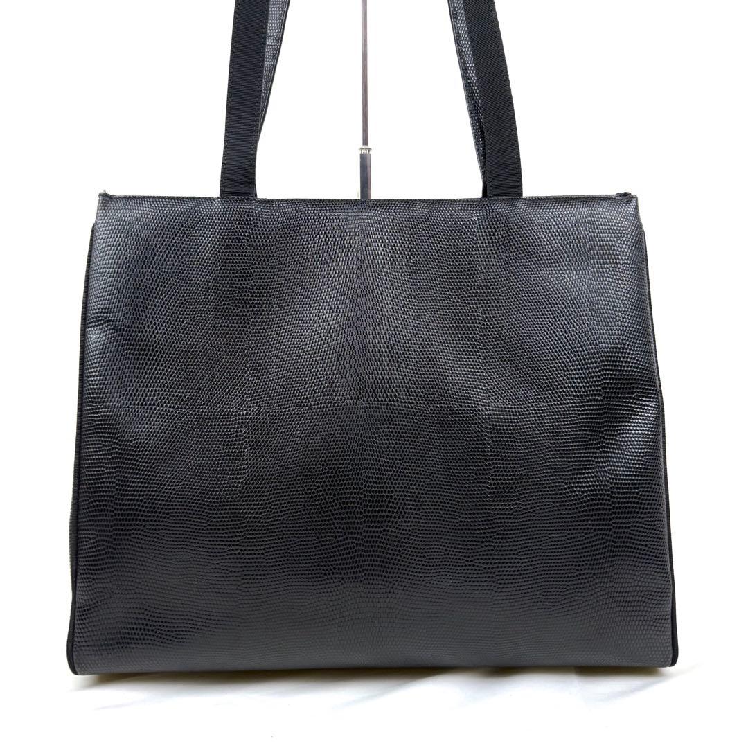 美品✨サルヴァトーレフェラガモ　ヴァラリボン トートバッグ　肩掛け　黒　A4収納