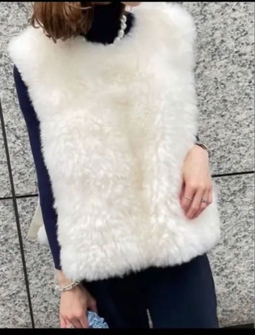 石井毛皮　u-big カシミヤファーベスト　美品！