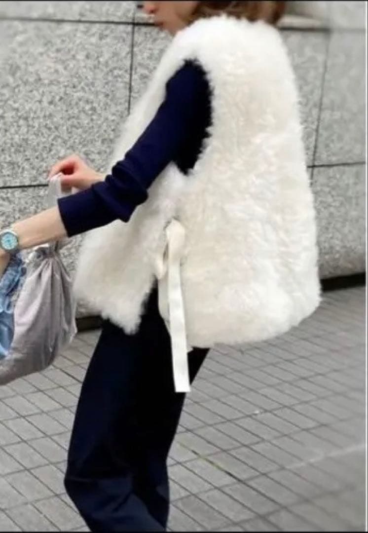 石井毛皮　u-big カシミヤファーベスト　美品！