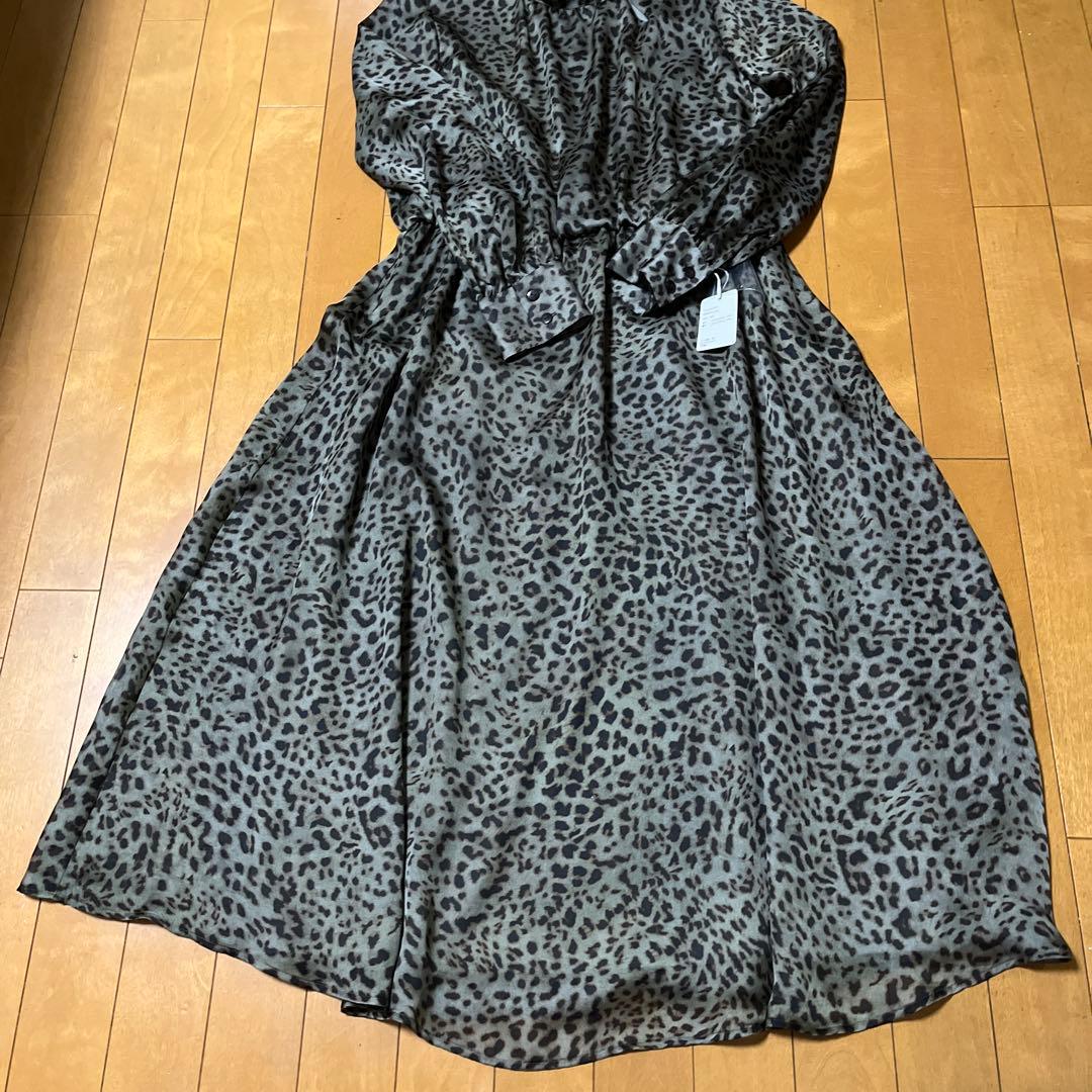 DAMAコレクション　レオパード柄ワンピース