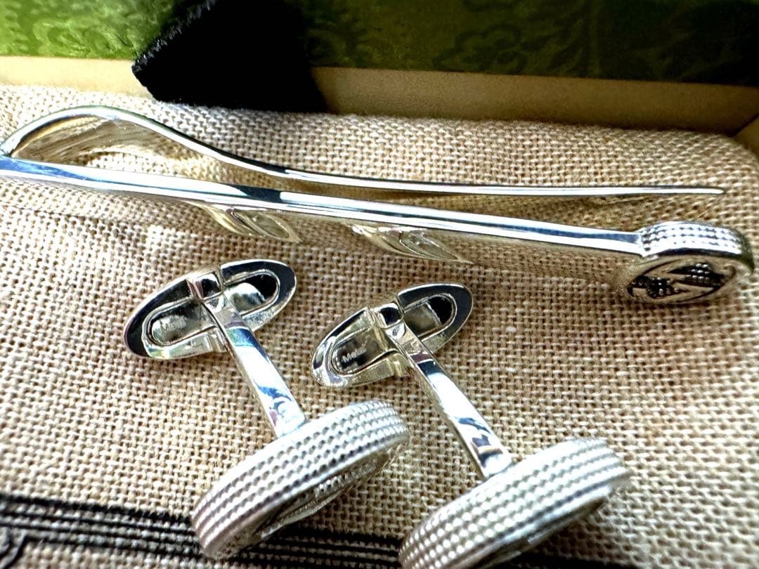 S*h様 【最終値下げ！】GUCCI グッチ カフスネクタイピンセット インター