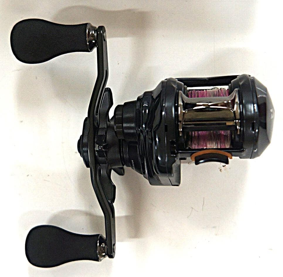0042　釣り　リール　フィッシング　DAIWA ADMIRA A