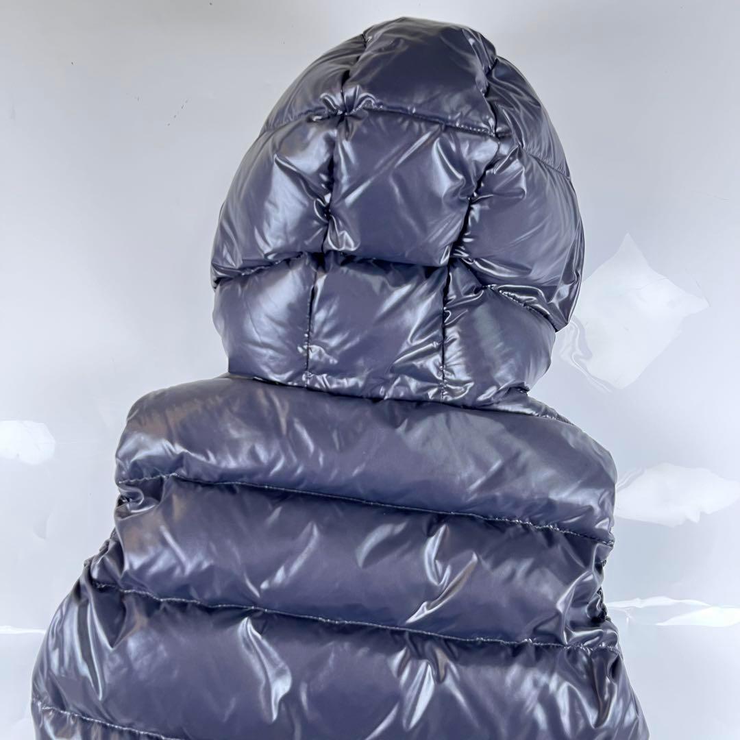 【極美品】DUVETICA デュベティカ ダウンベスト L フード付き 42