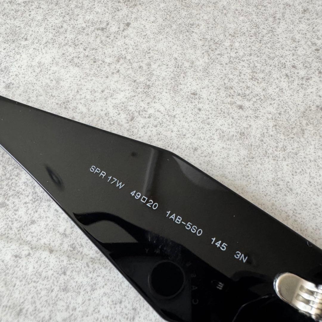 PRADA　プラダ　サングラス　黒　ブラック　ロゴ　SPR17W