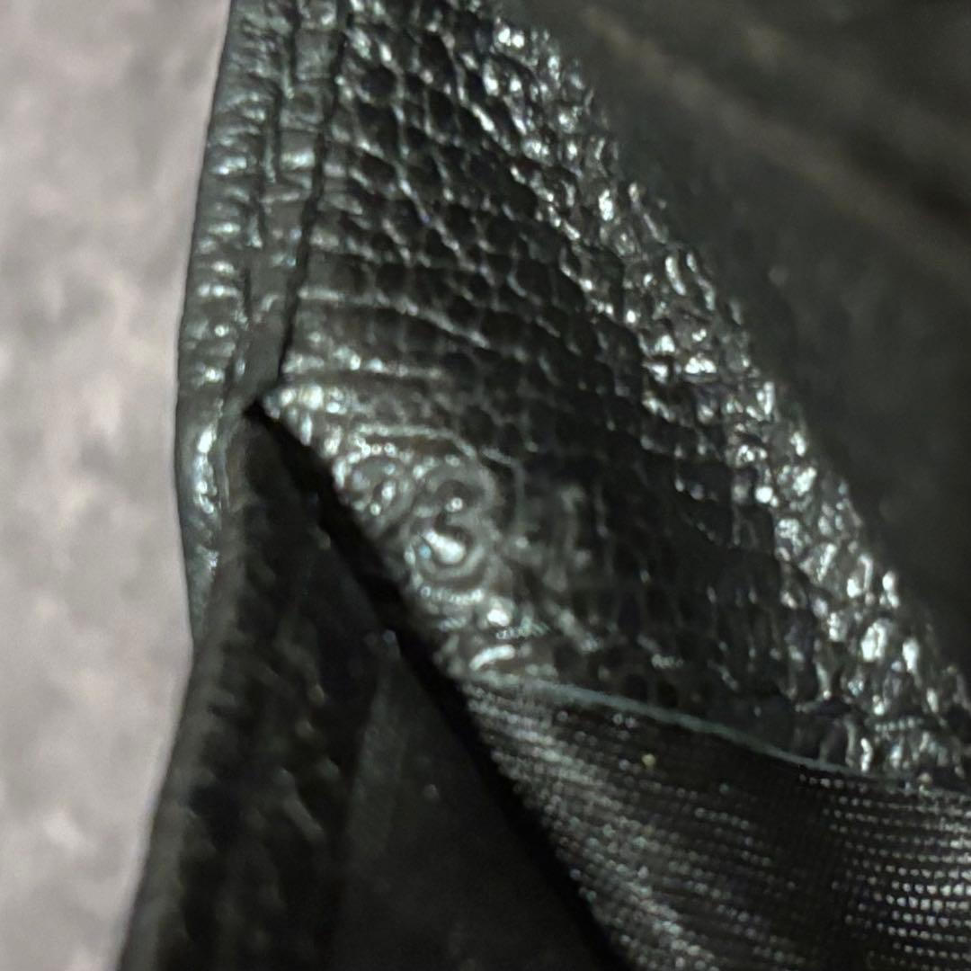 PRADA 二つ折り財布 ケース カード収納 三角ロゴ レザー ブラック