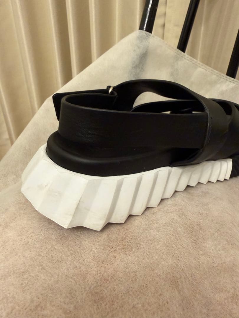 HERMESエルメス　エレクトリックレザーサンダル ブラック 40 メンズ