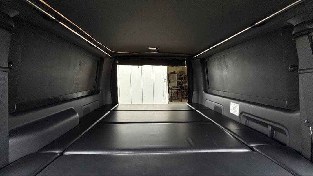 ハイエース 200系 スーパーGL 窓埋め パネル 開閉式 断熱 左右セット 黒