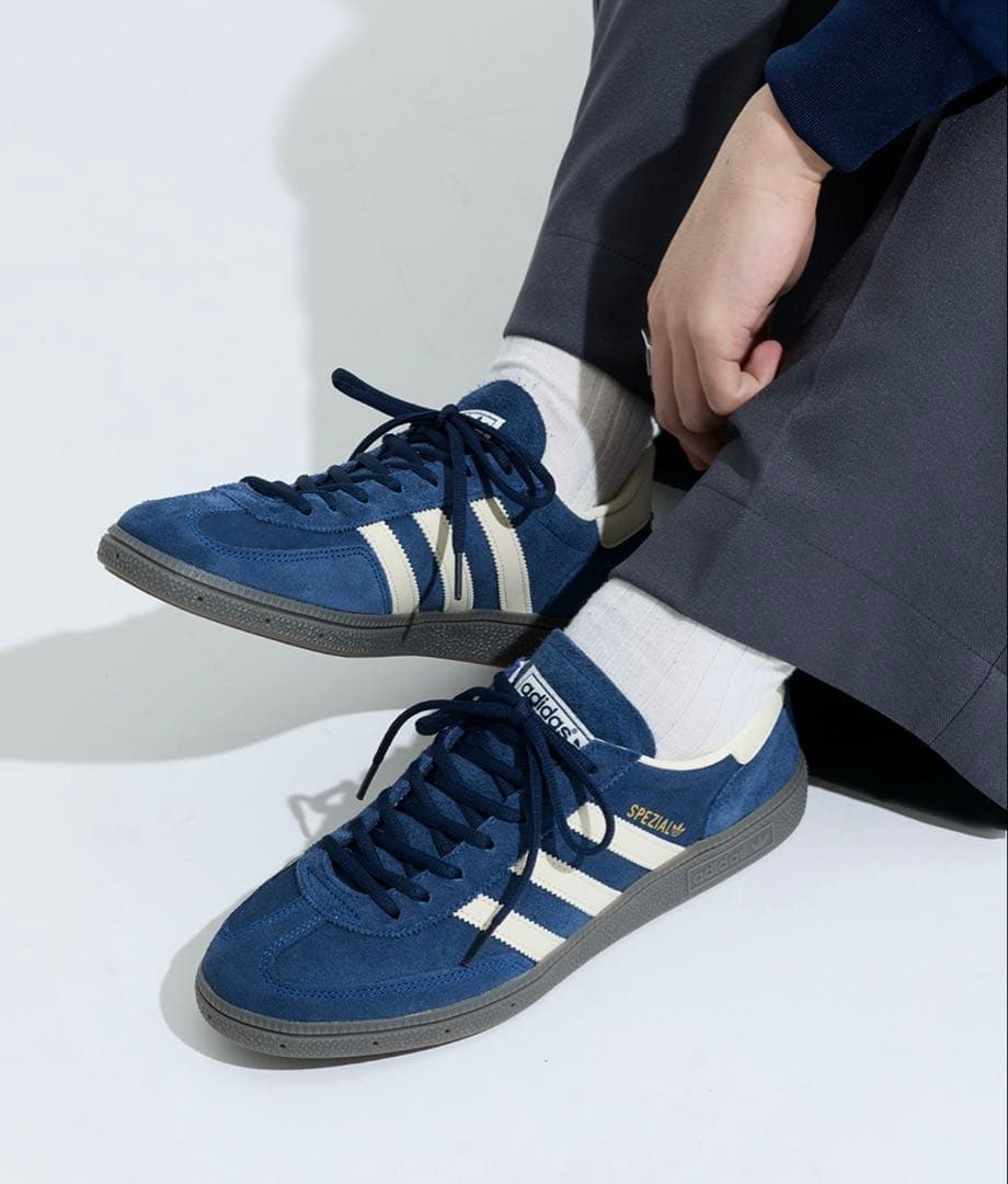 ハンドボールスペツィアル　adidas スニーカー　　24.5