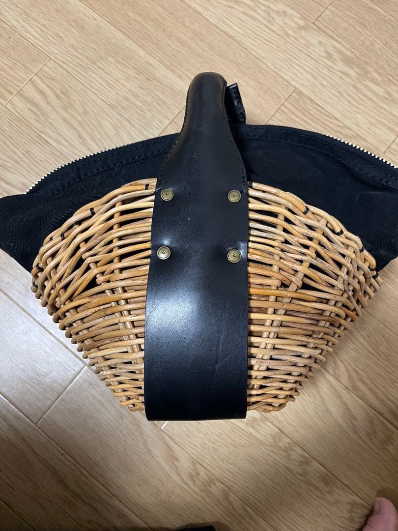 エバゴス　EBAGOS ファスナー付きバスケット　一本手　ブラック