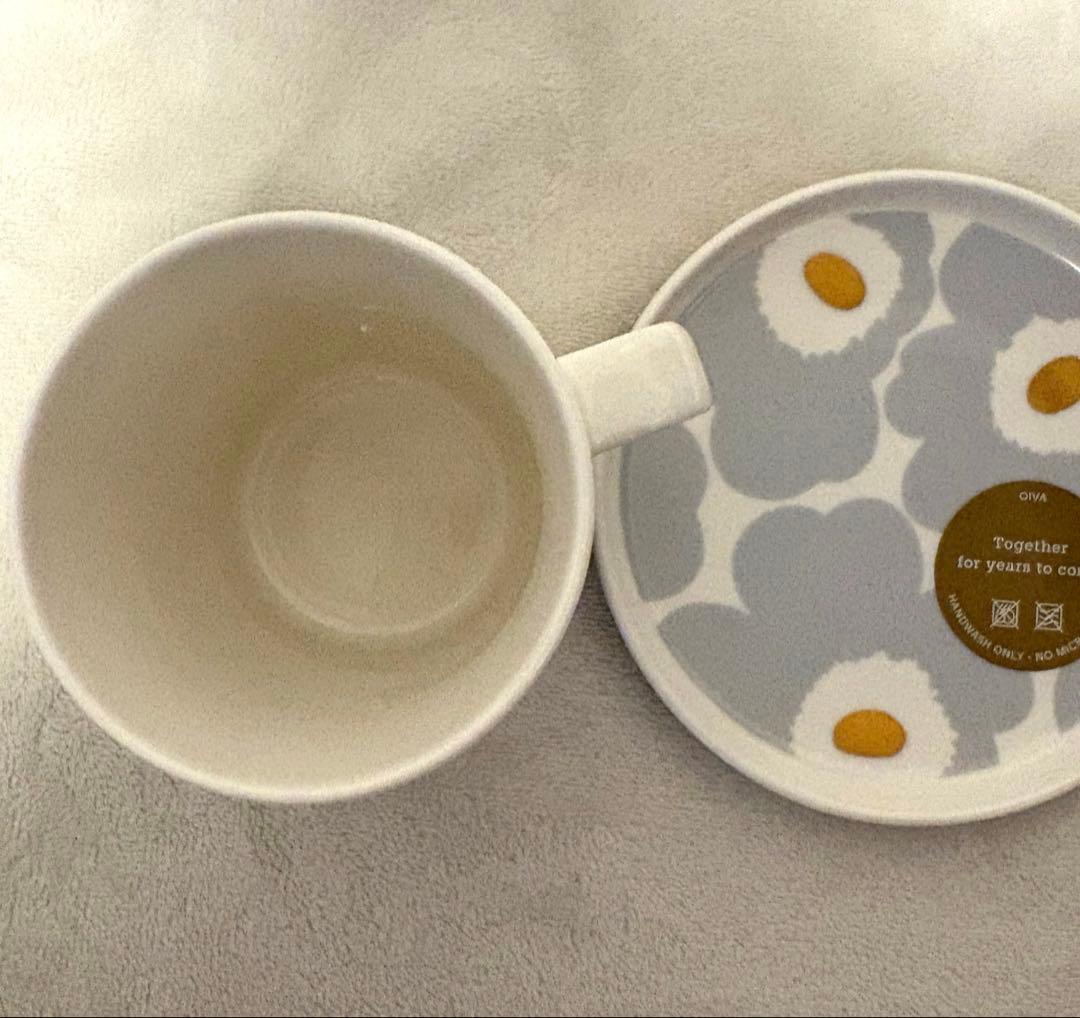 新品未使用　マリメッコ ウニッコ マグカップ プレート アイシーグレー ゴールド