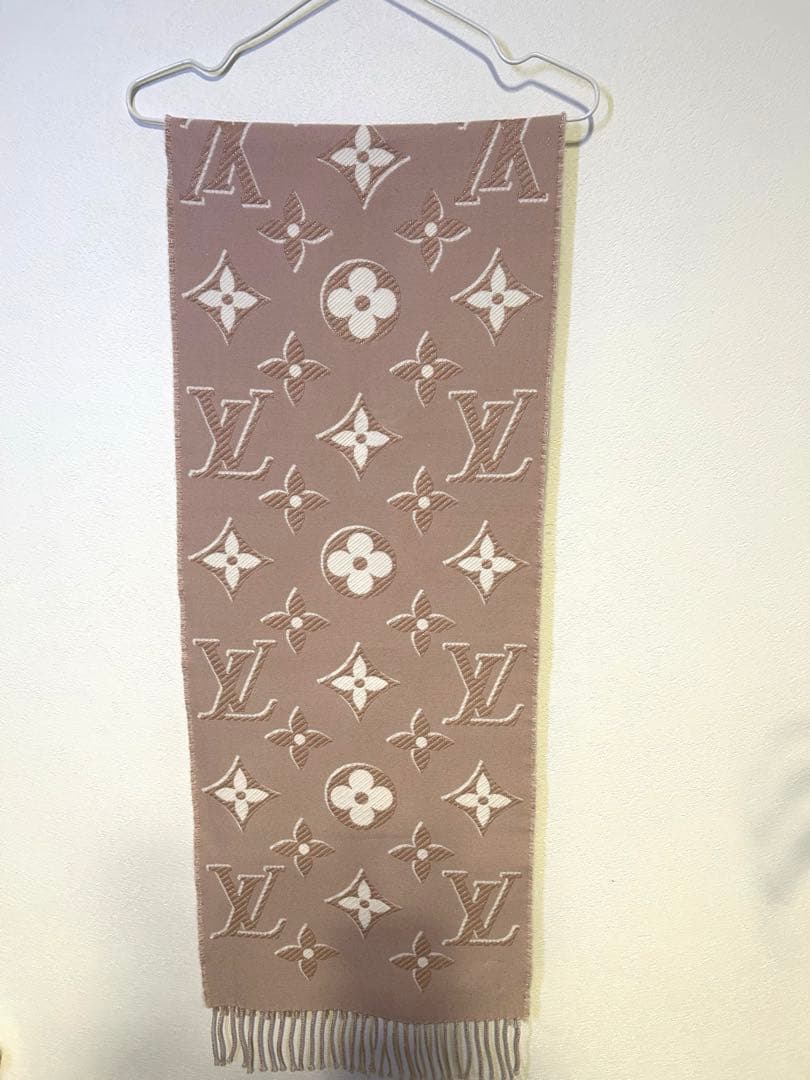 LOUIS VUITTON ピンクマフラー