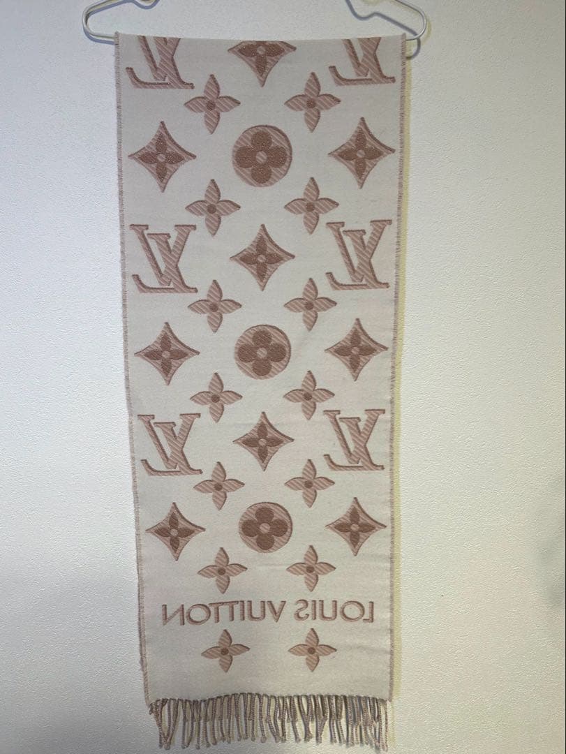 LOUIS VUITTON ピンクマフラー
