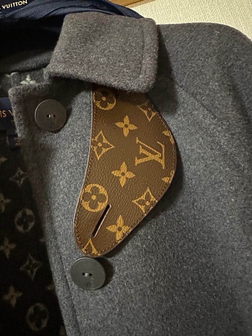 H*読様 LOUIS VUITTON ルイヴィトン　モノグラム　コート　サイズ3