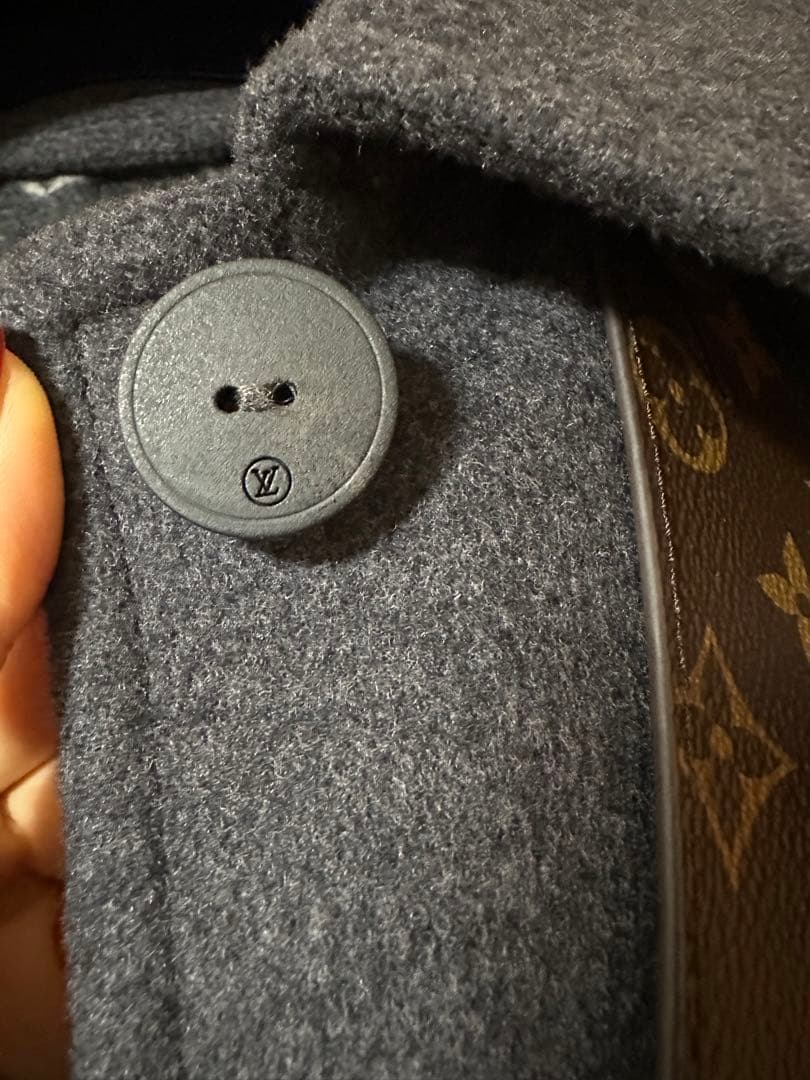 H*読様 LOUIS VUITTON ルイヴィトン　モノグラム　コート　サイズ3
