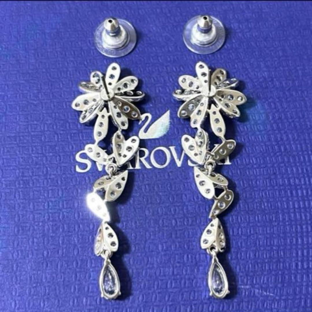 スワロフスキー　ピアス　Eternal Flower デイジー　正規品極美品箱付