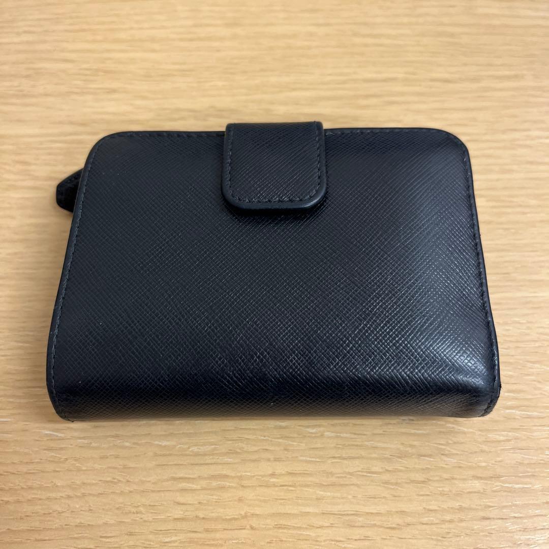 プラダ　二つ折り財布　ブラック