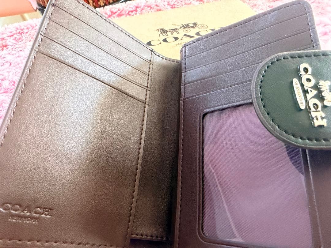 coach 二つ折り財布　新品未使用　プレゼントに♡