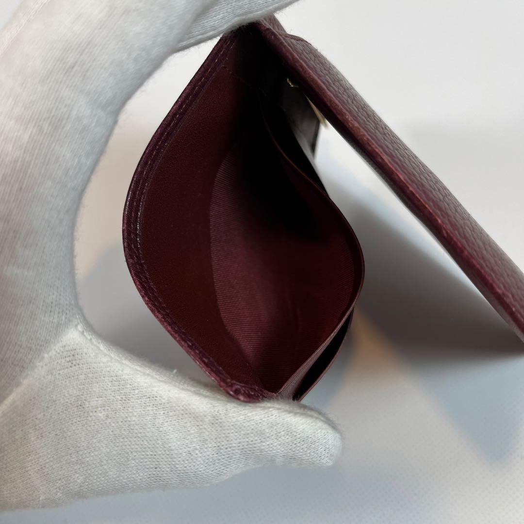 Cartier マネークリップ　二つ折り財布　小銭入れ付き　レザー　ボルドー