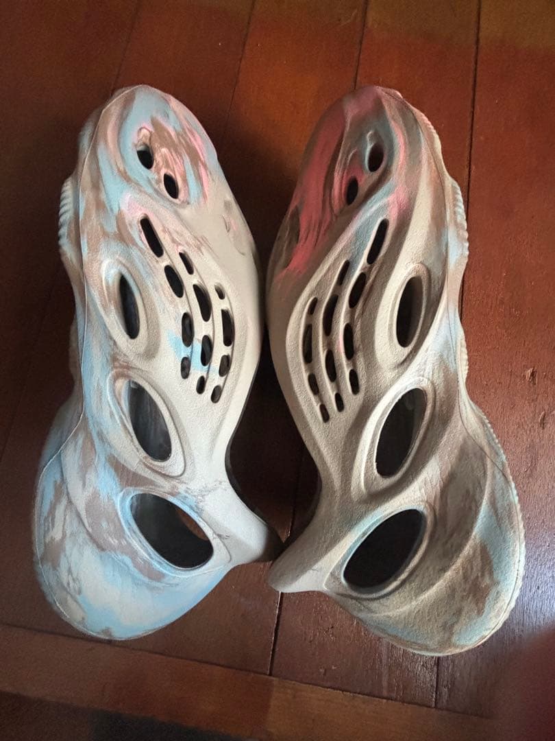 「未使用」adidasYEEZYFoam Runner Mx Sand Grey