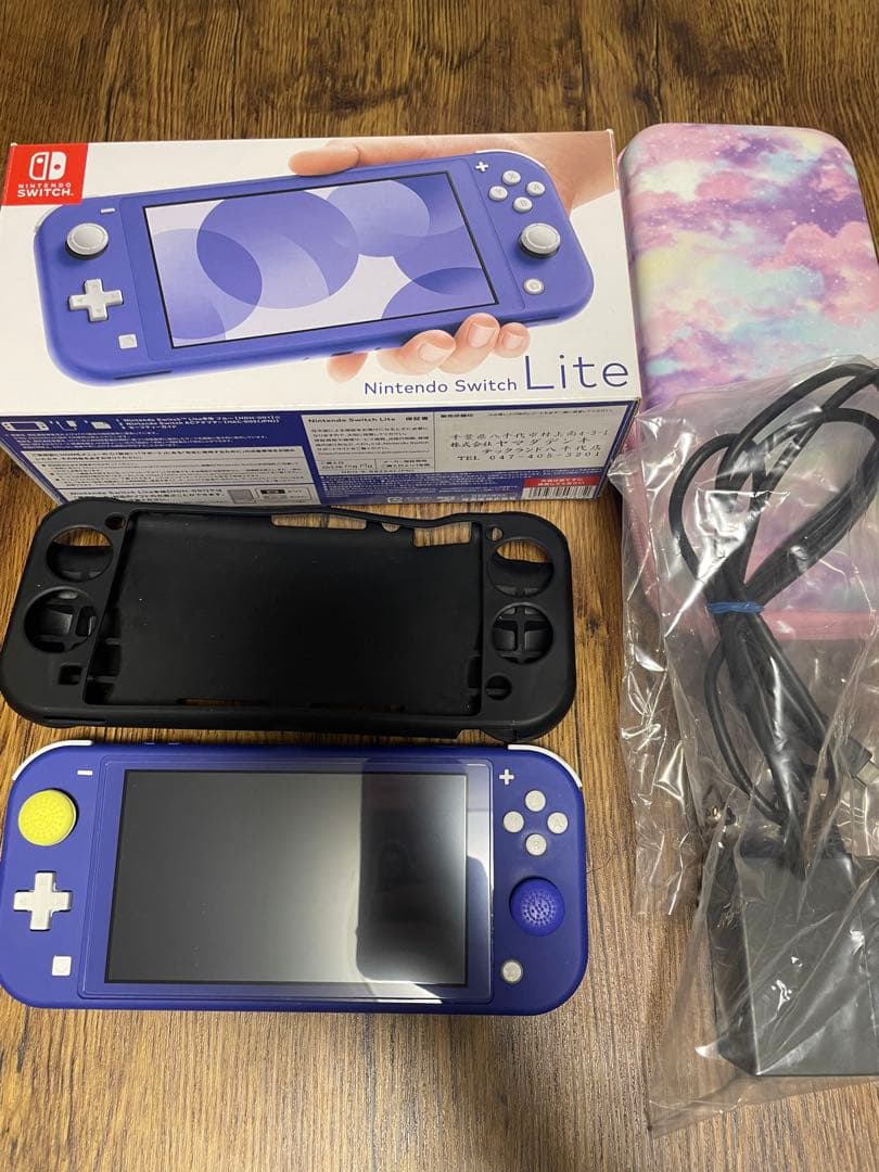 Nintendo switch Lite ブルー