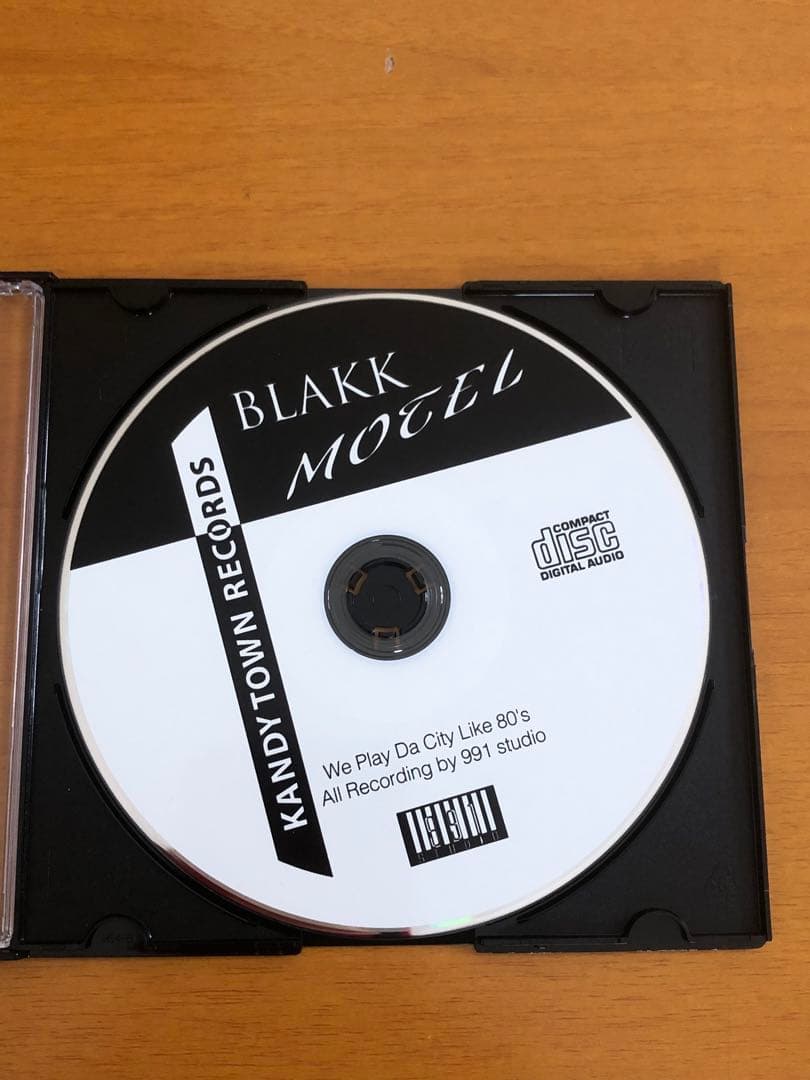 KANDY TOWN BLAKK MOTEL 正規品