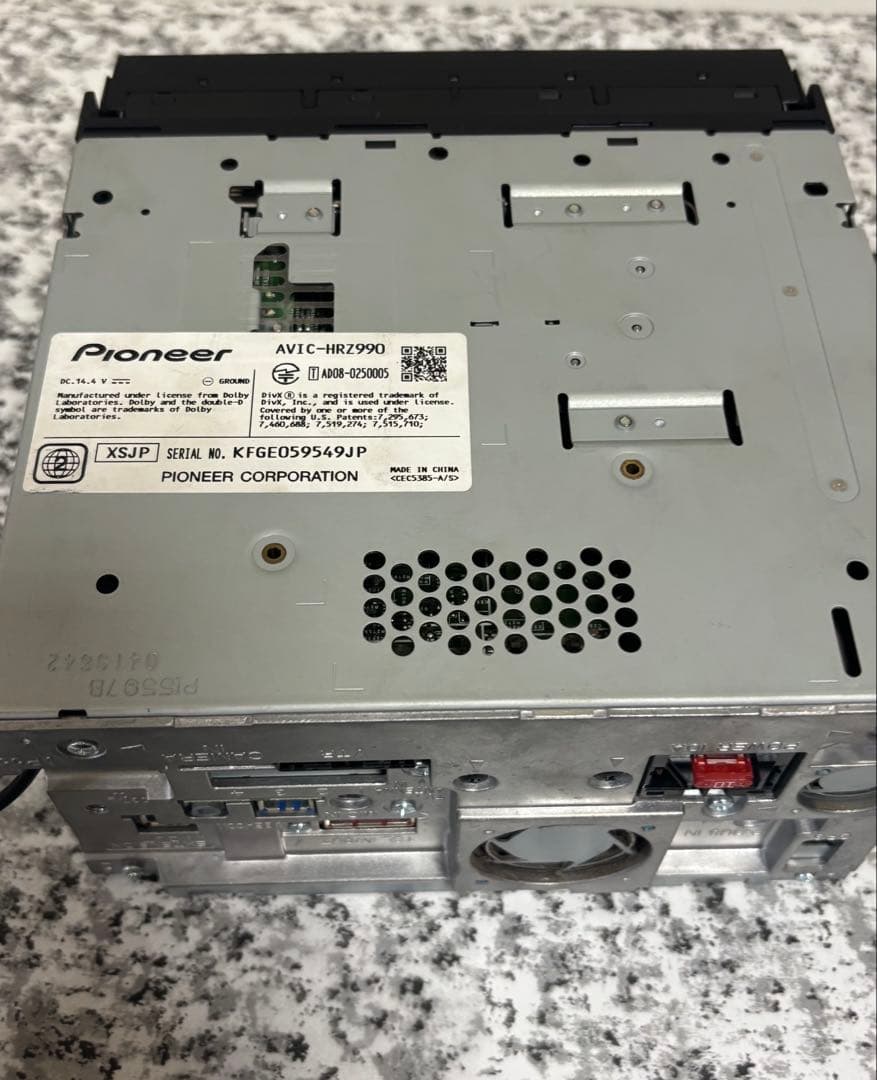 カロッツェリアAVIC-HRZ990 DVD/CD/地上デジタルTV/USB