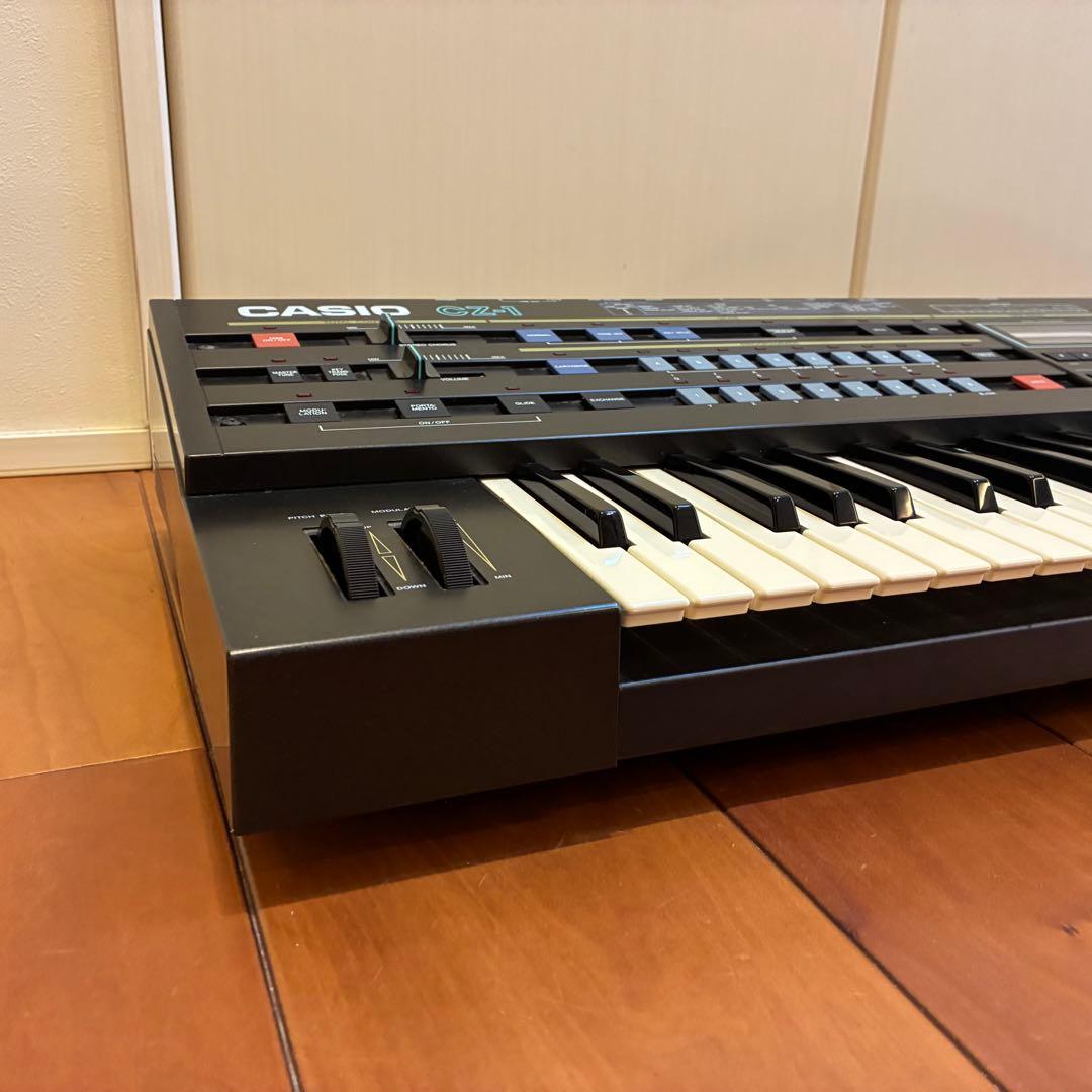 Casio CZ-1 カシオ　シンセサイザー