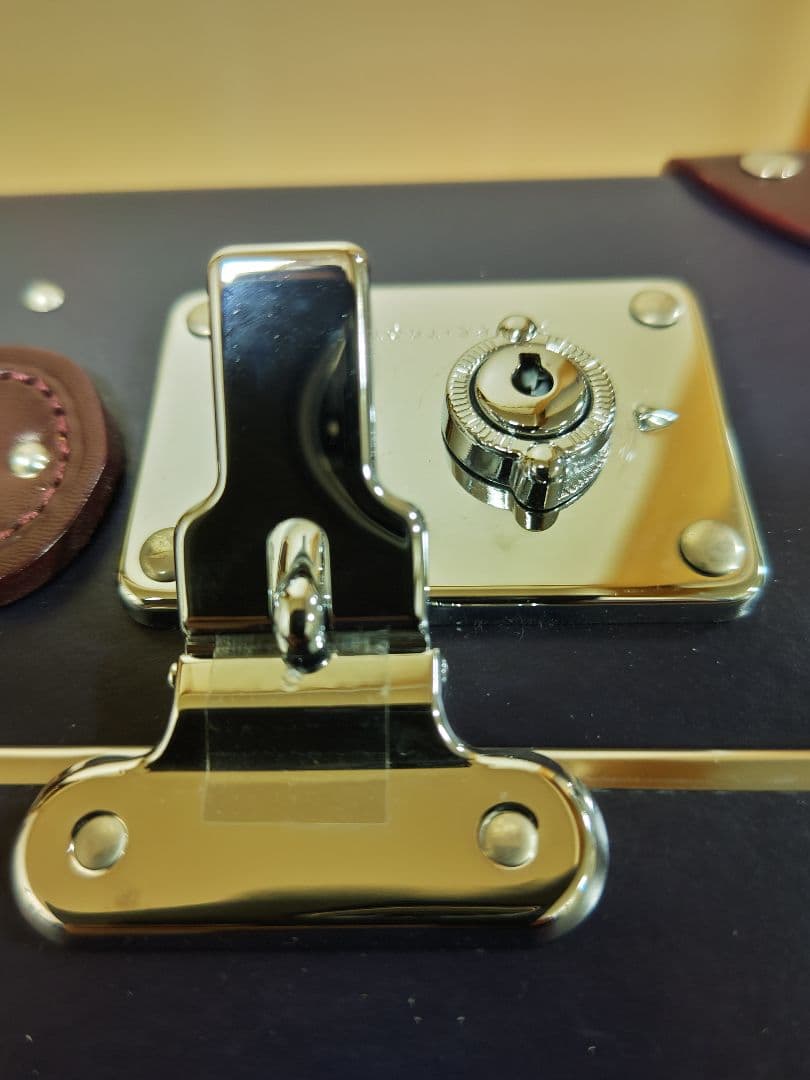 値下げしました!　グローブトロッター・マンダリンオリエンタルホテル東京コラボ