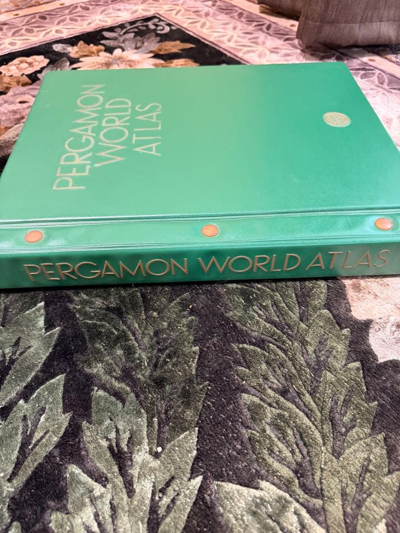 地図・旅行ガイド PERGAMON WORLD ATLAS 1968