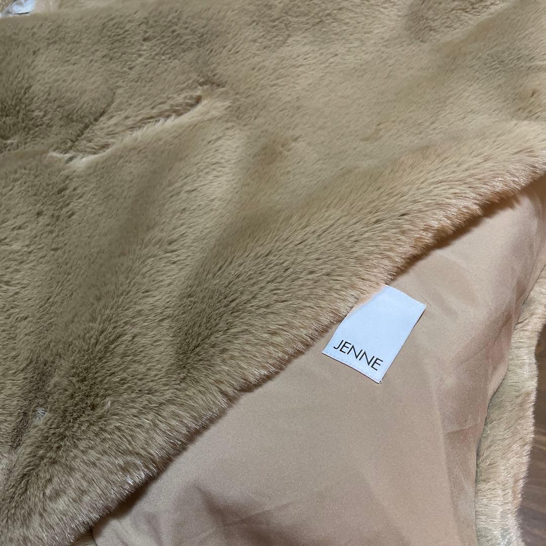 eum様　JENNE ベージュ ファー風 ポンチョ・ケープコート