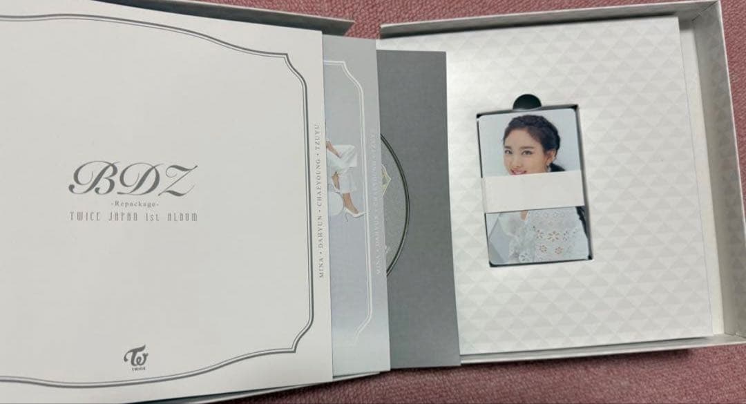 TWICE K-POP CD アルバム 16枚 バラ売り可能