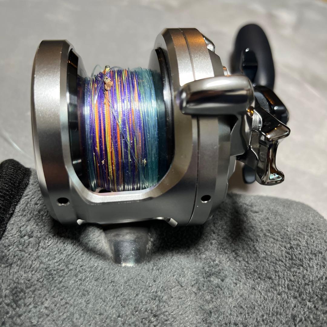 美品　SHIMANO OCEA JIGGER F CUSTOM 2000NRHG