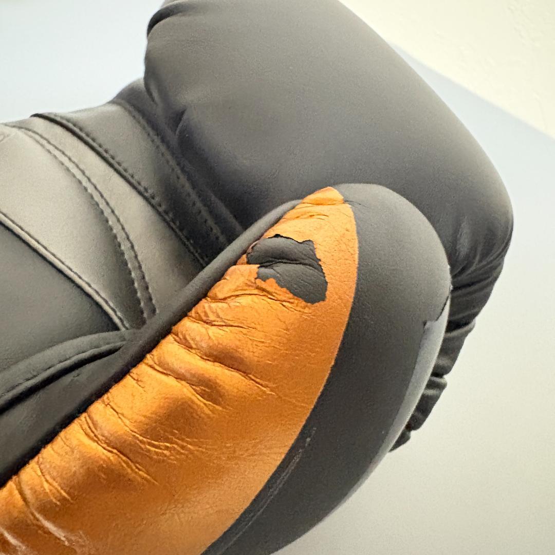 VENUM ヴェナム ELITE EVO ボクシンググローブ 12オンス 現状品