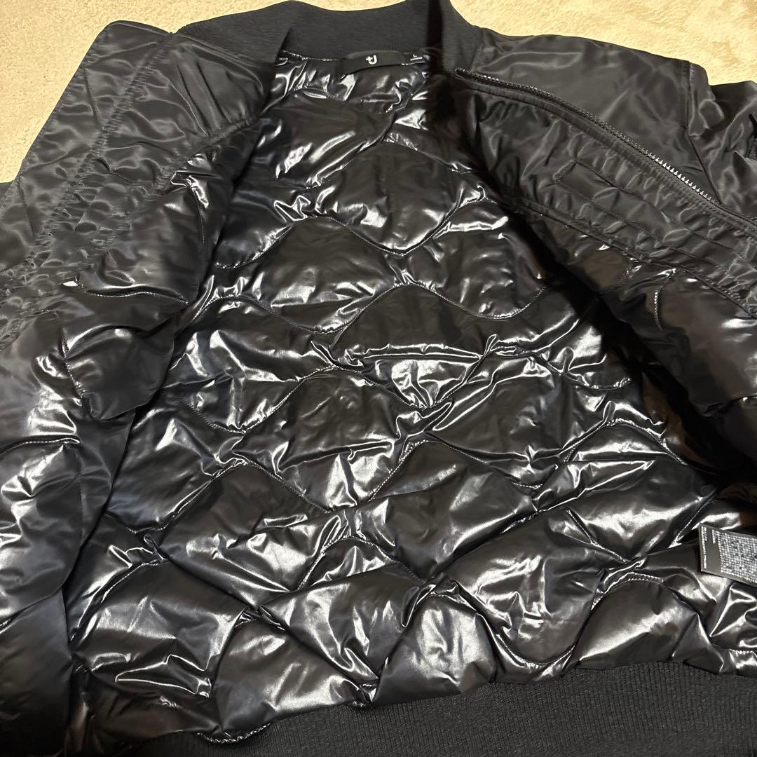 ユニクロ　＋J復刻ハイブリッドダウンオーバーサイズMA-1 L 黒2026年版