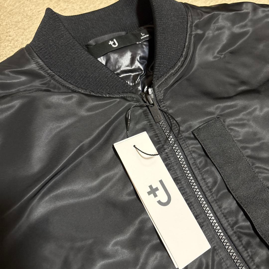 ユニクロ　＋J復刻ハイブリッドダウンオーバーサイズMA-1 L 黒2026年版