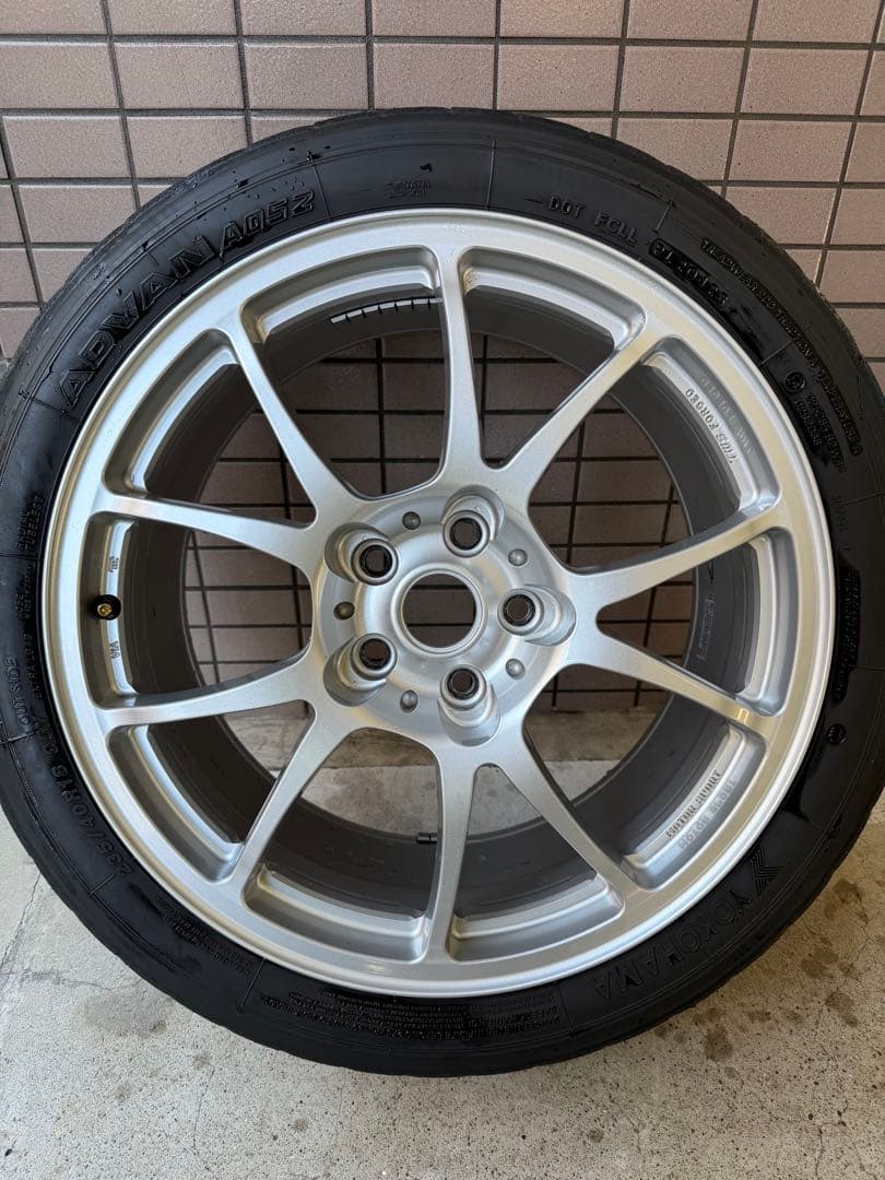 TWS T66-F 18インチホイール グロスシルバー