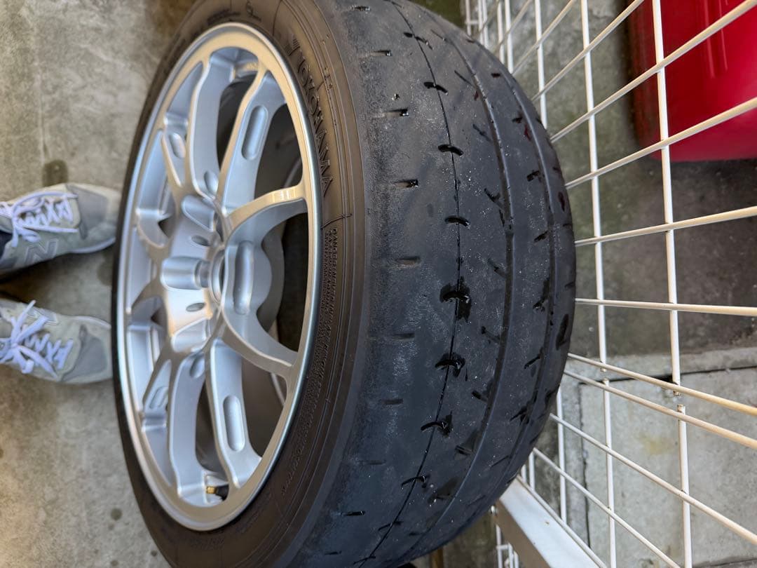 TWS T66-F 18インチホイール グロスシルバー