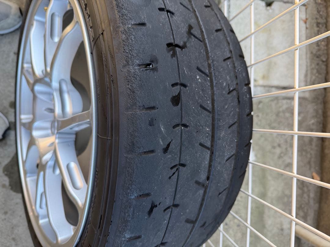 TWS T66-F 18インチホイール グロスシルバー