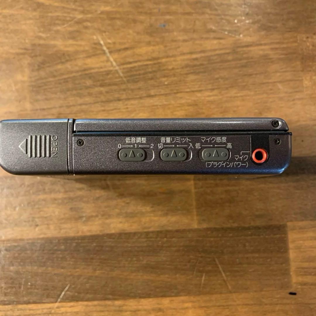 SONYMZS-R4ST 　MD WALKMAN ウォークマン